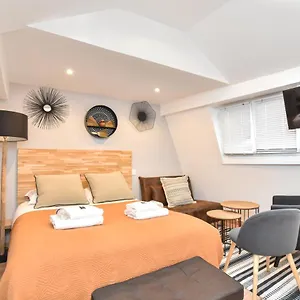 Cmg Strasbourg-saint Denis / Beauregard Apartment Paris